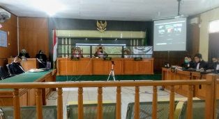 Kerugian Negara Versi BPK & Akuntan Kok Berbeda?, Pengacara Minta Hakim Tolak Dakwaan Jaksa